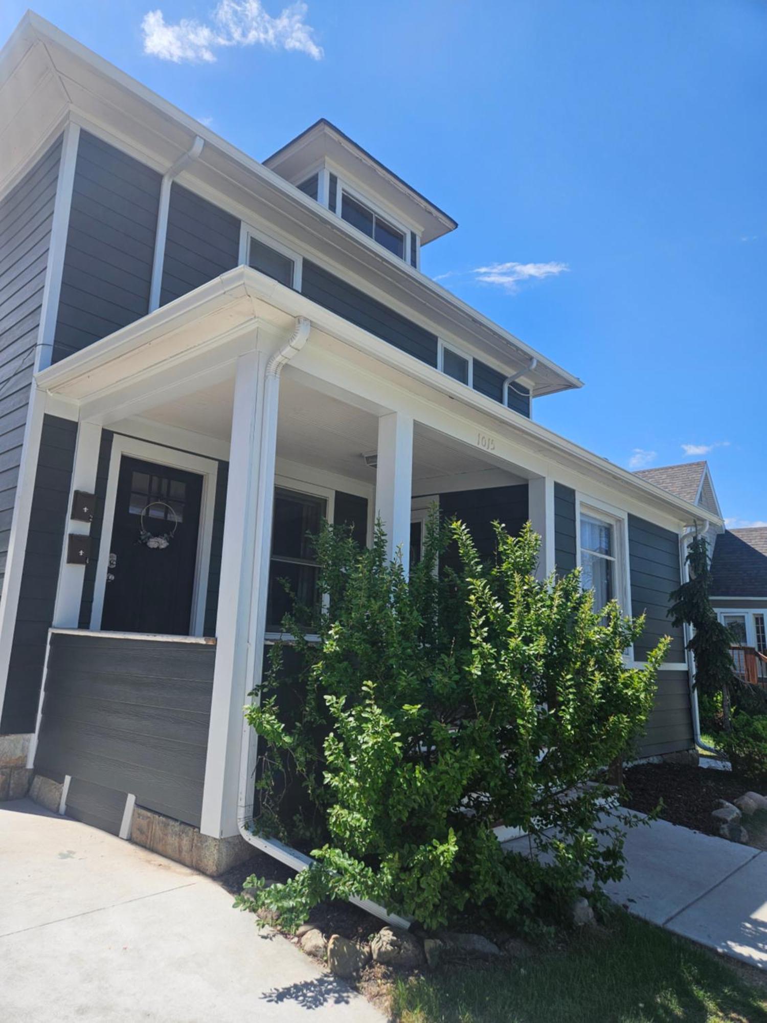 Downtown 1 Bedroom Charmer - Walk, Bike, Enjoy!!